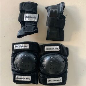 Rollerblade Black Protective Gear Set